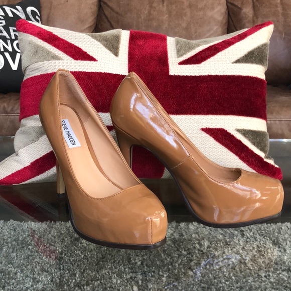 Steve Madden 8.5 nude platform heels - Picture 3 of 16